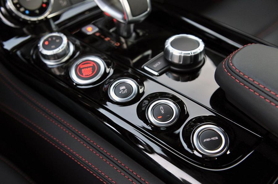  Mercedes-Benz SLS AMG GT 2013 года  (фото 6 из 110)